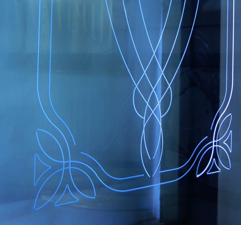 incisione vetro al led