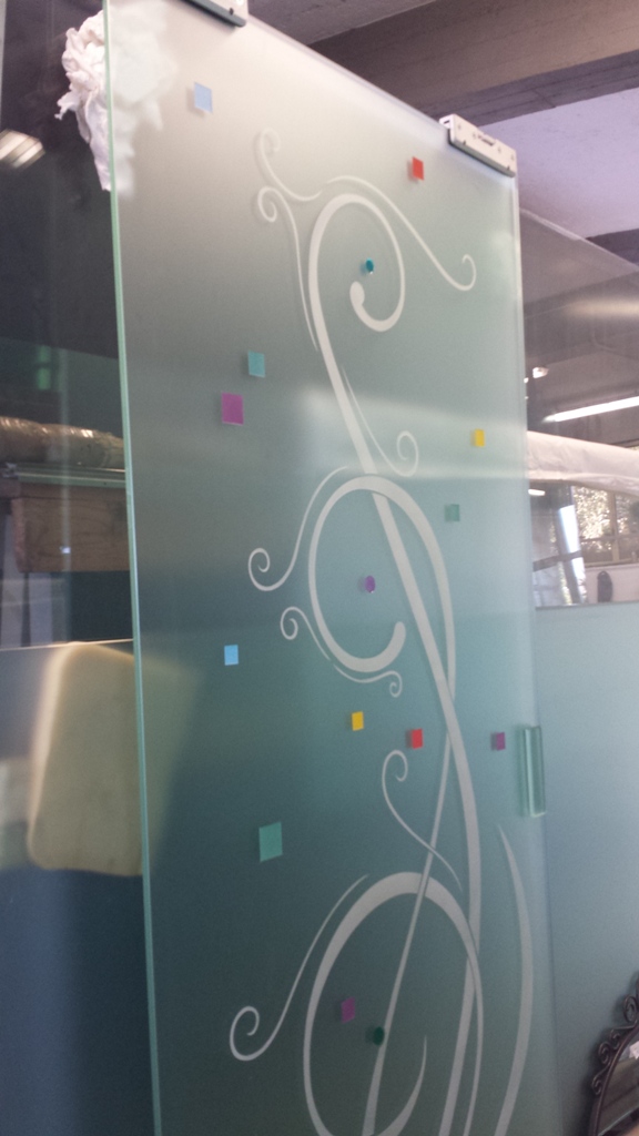 porta decorata e satinata