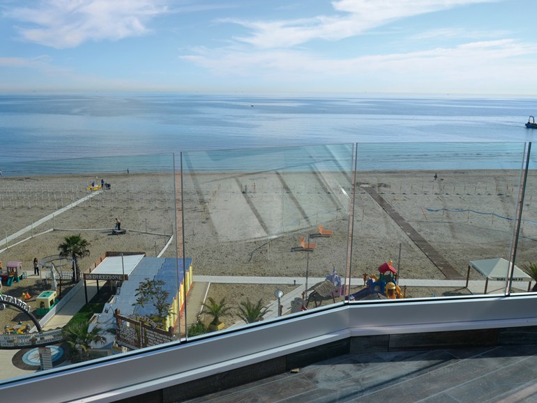 parapetto in vetro antisfondamento