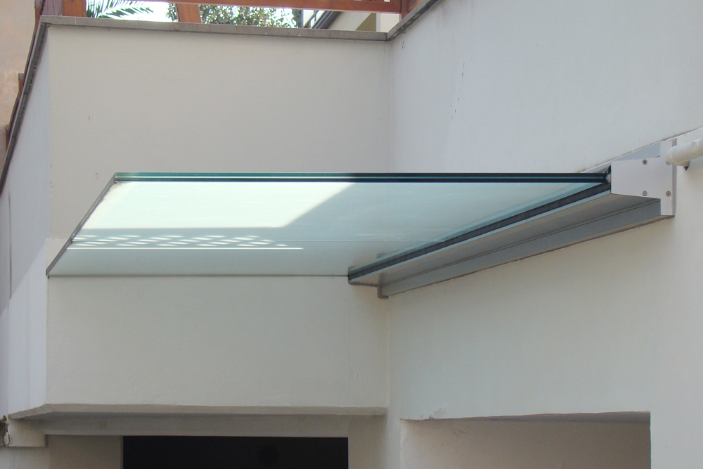 pensilina in alluminio e vetro