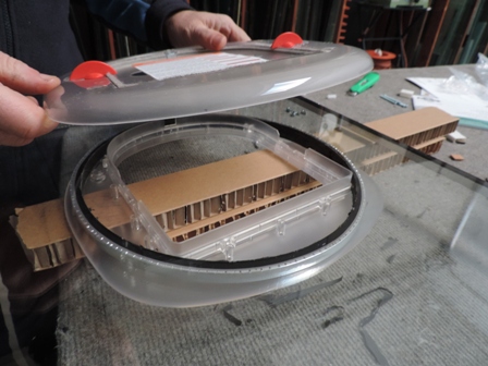 montaggio dello sportellino della gattaiola