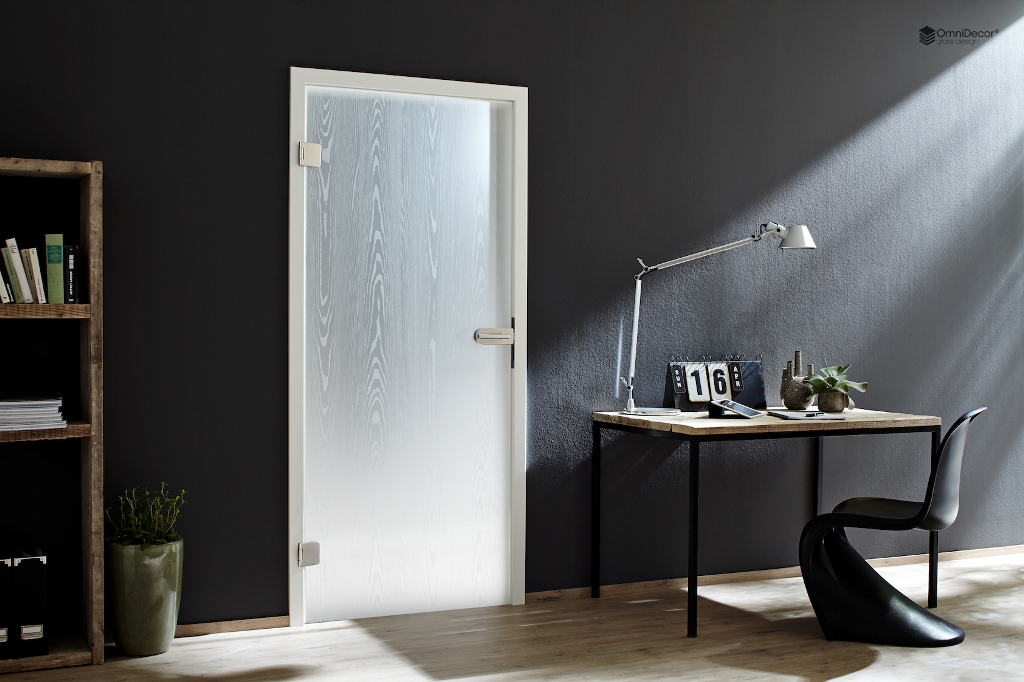 porta in vetro satinato venatura legno