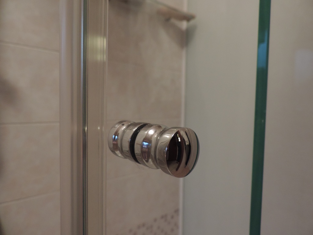 pomolo porta scorrevole in vetro