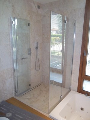 box doccia in vetro per disabile a soffietto