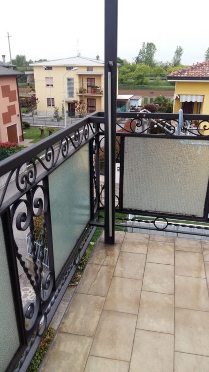 classica ringhiera in ferro esistente