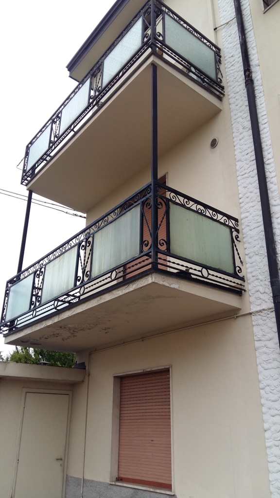sostituzione ringhiere in ferro
