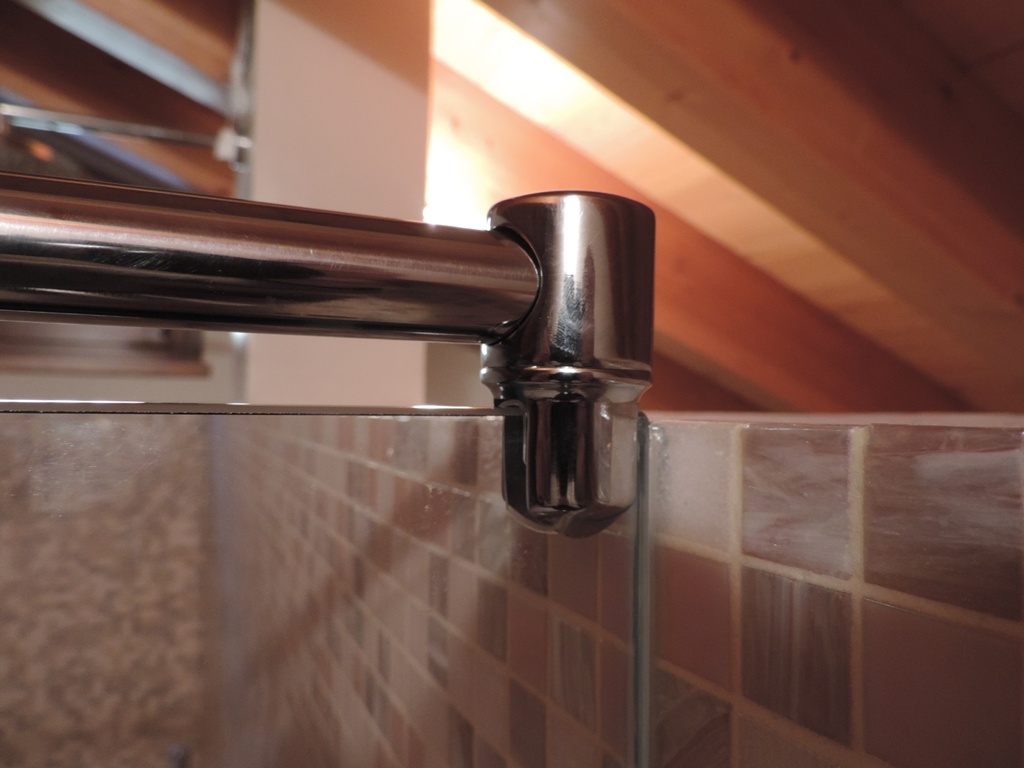 accessorio di fissaggiobarra ancorata per eliminare la flessione del vetro grande