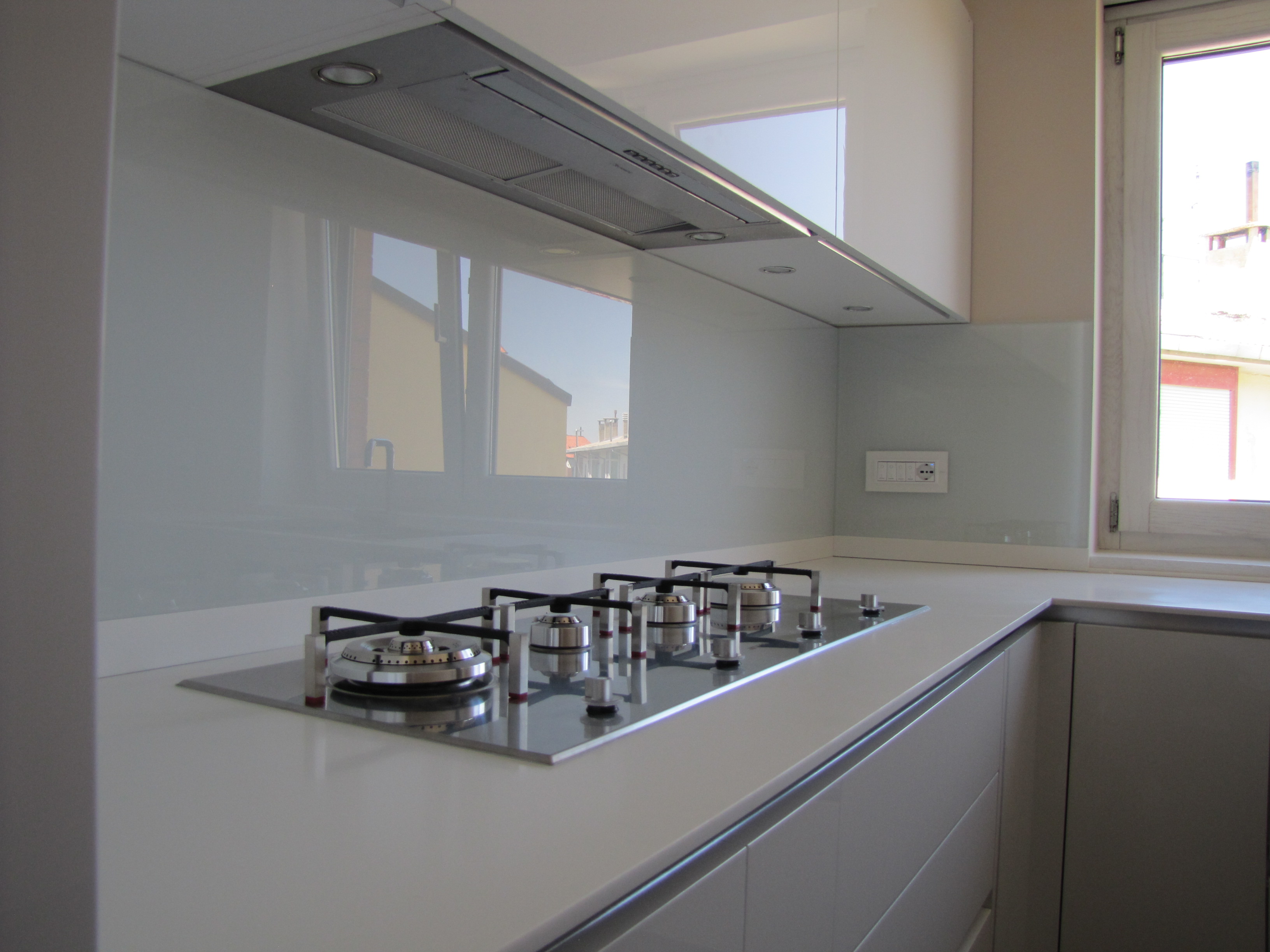 parete rivestita in vetro