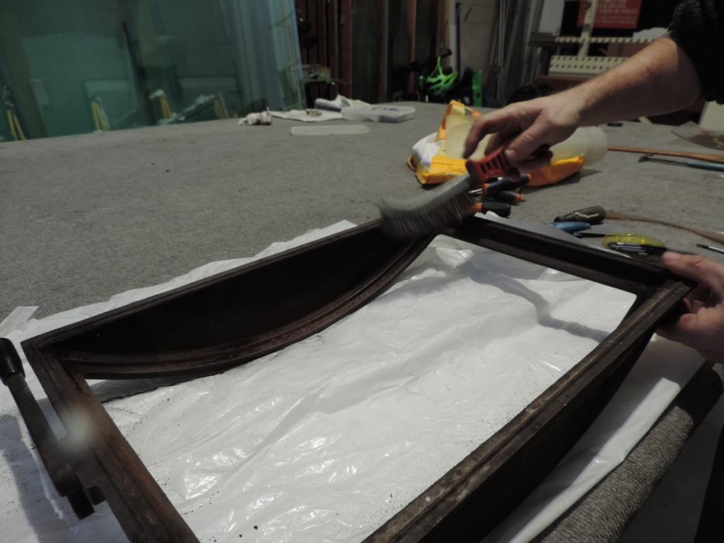 come sostituire un vetro di una stufa tondo