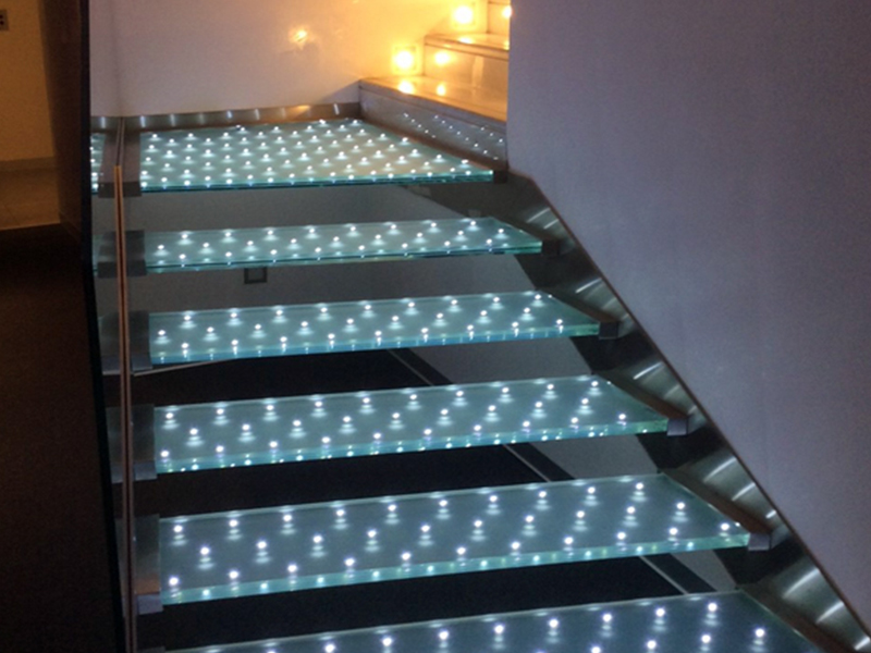 vetro di sicurezza calpestabile e poedonabile per scale