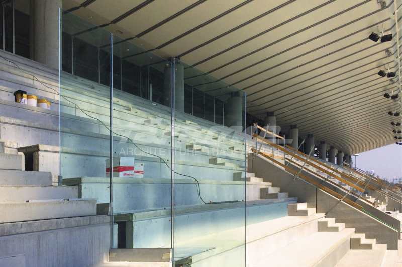 divisoria per tifoseria allo stadio