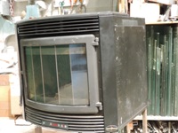 sostituzione del vetro rotto di una stufa