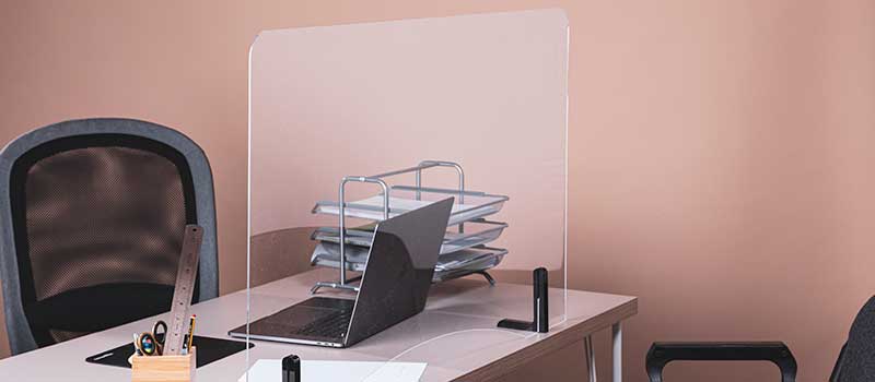 schermo in plexiglas protettivo per ufficio aperto al pubblico