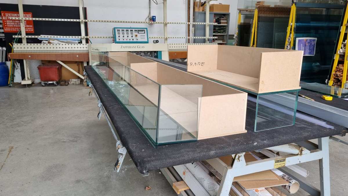 teche in vetro protne per consegna