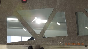 vetro stopsol tagliato in sagoma per cappa