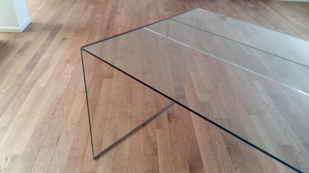 tavolo in vetro incollato uv