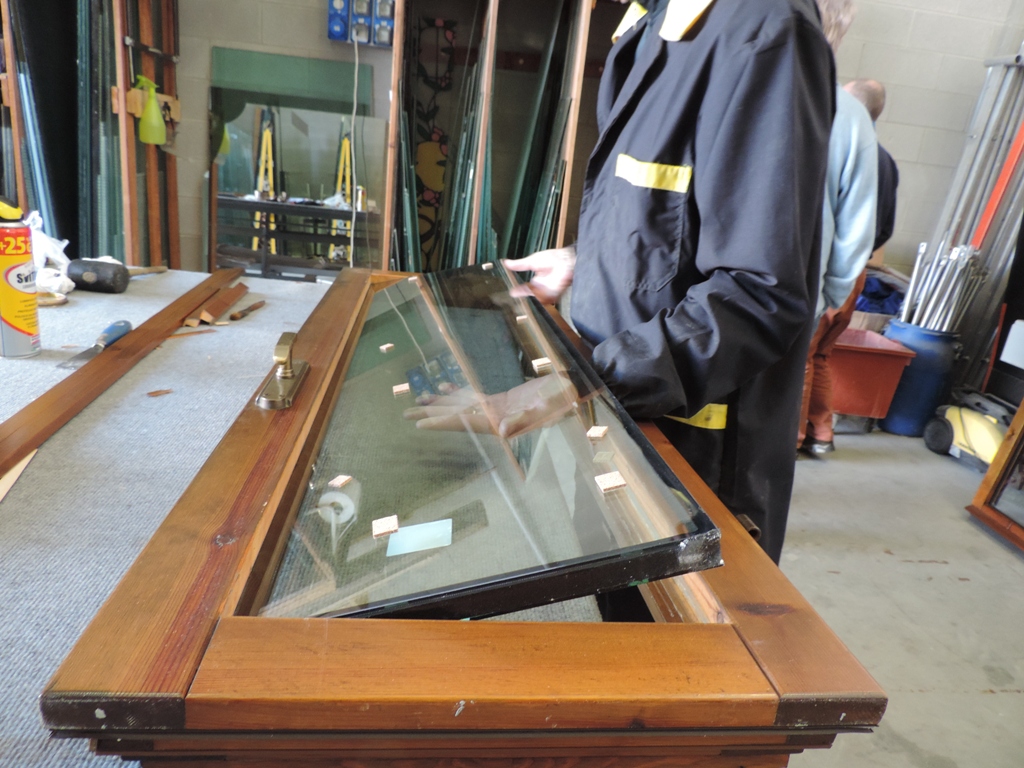 sostituzione vecchi vetri doppi chenon isolano più