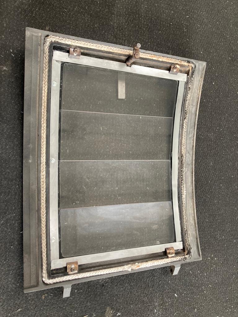 sostituzione vetro camino tondo