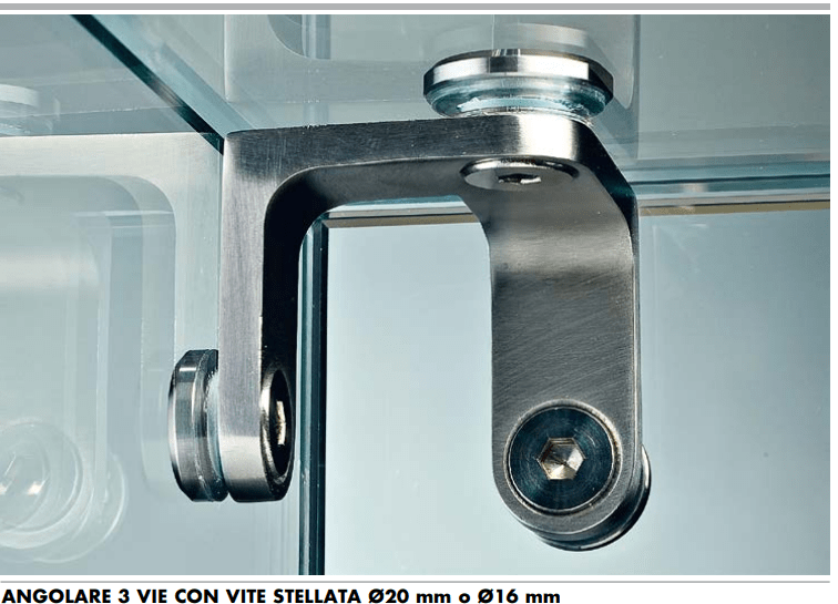 angolare per unire tre vetri di un mobile